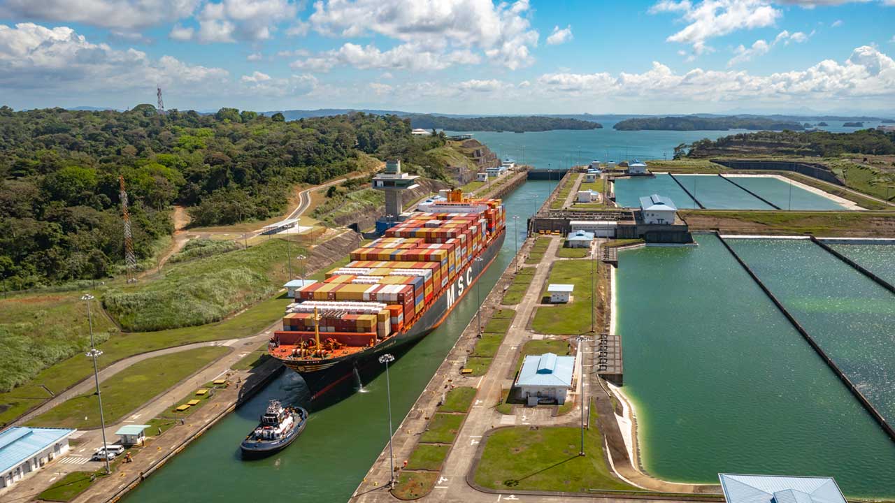 Крупнотоннажные танкеры могут уйти из Панамского канала